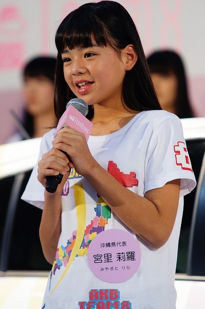 宮里 莉羅（みやざと りら/沖縄/2002年3月30日生）