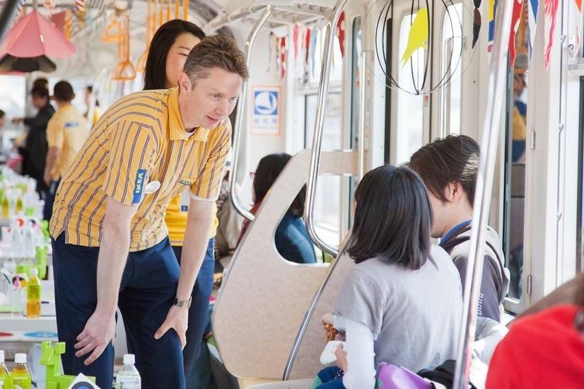 IKEA 立川のギャビン店長　IKEA 立川 PARTY TRAIN内（4月7日）