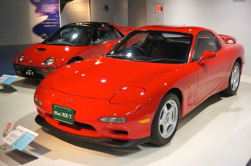 マツダRX-7。この世代はアンフィニ・ブランドだった（1991年）