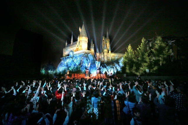 The Wizarding World of Harry Potter（ウィザーディング・ワールド・オブ・ハリー・ポッター）　写真提供：ユニバーサル・スタジオ・ジャパン