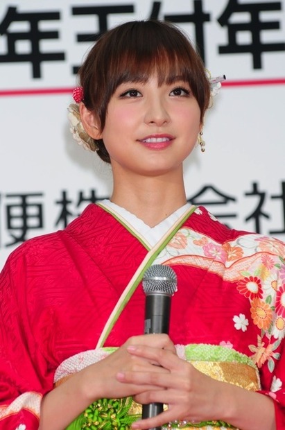 篠田麻里子