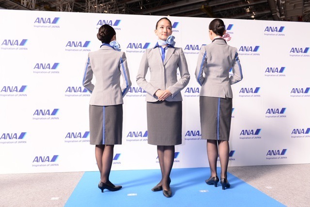 ANAグループの新制服デザイン