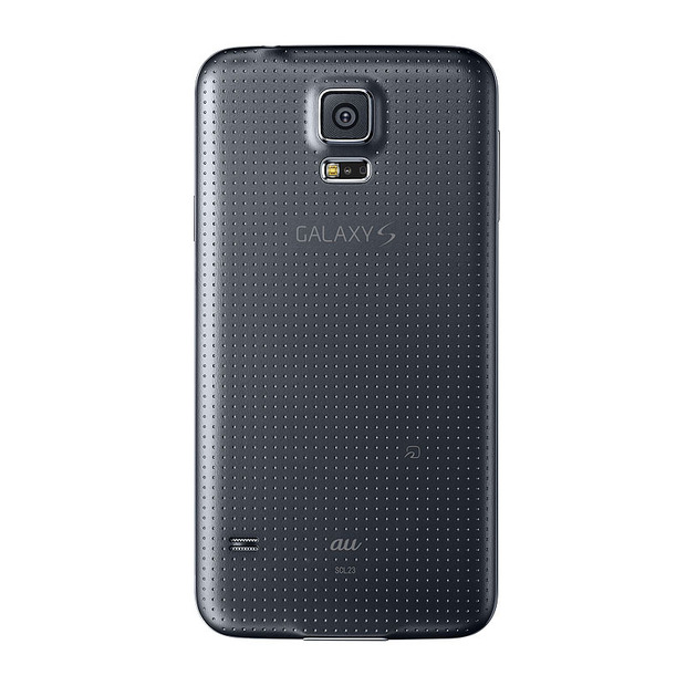 「GALAXY S5 SCL23」ブラックモデル背面