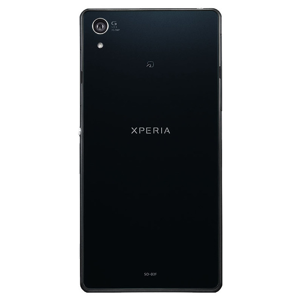 「Xperia Z2 SO-03F」ブラックモデル背面