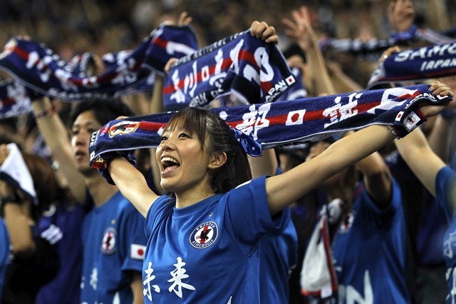 リカちゃん がw杯サポーターに 日本代表ユニフォームでキュートに変身 4枚目の写真 画像 Rbb Today