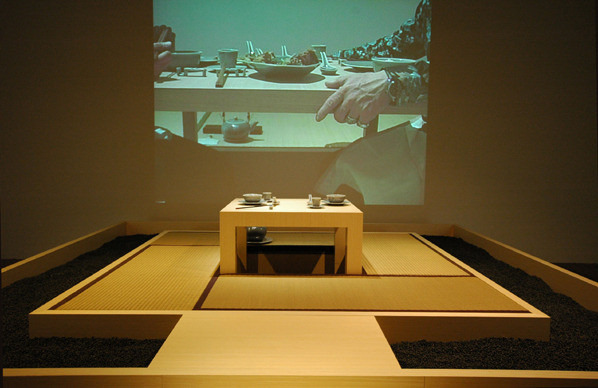 リー・ミンウェイ《プロジェクト・ともに食す》1997年展示風景：「対話」台湾現代美術館、2007年JUT美術館準備室蔵、台湾撮影：Lee Studio
