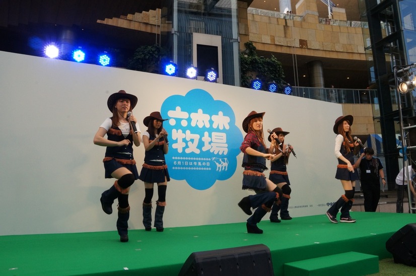 千葉県を中心に活動するアイドルグループ「CowMix（カウミックス）」