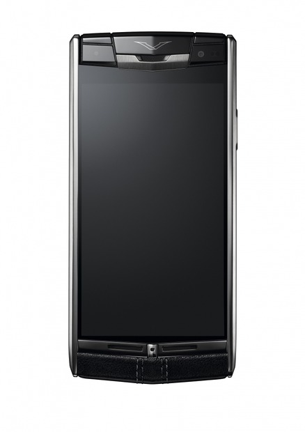 「Vertu Signature Touch」前面