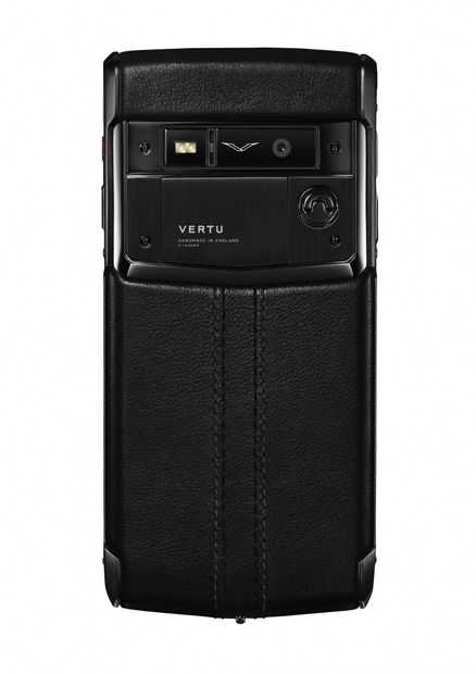 「Vertu Signature Touch」背面