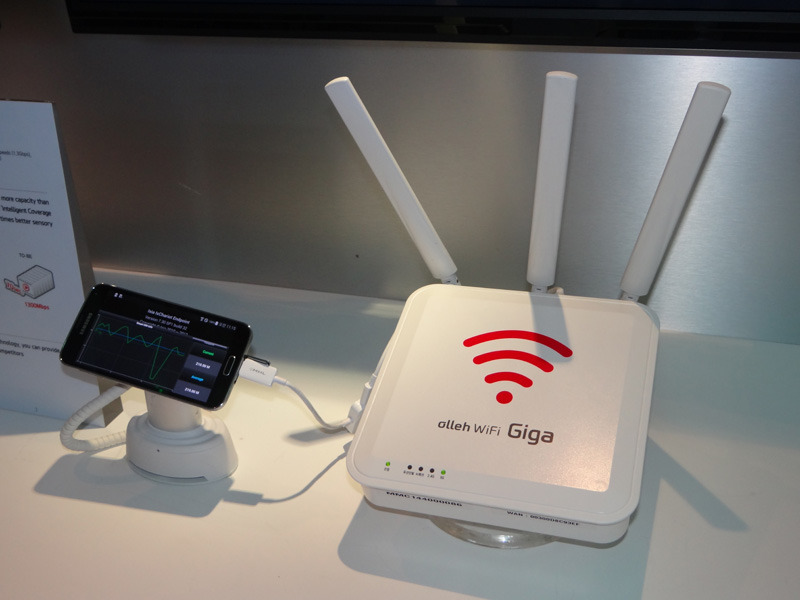 「GiGA WiFi」対応の無線ルーター。既にollehブランドから商品化されている