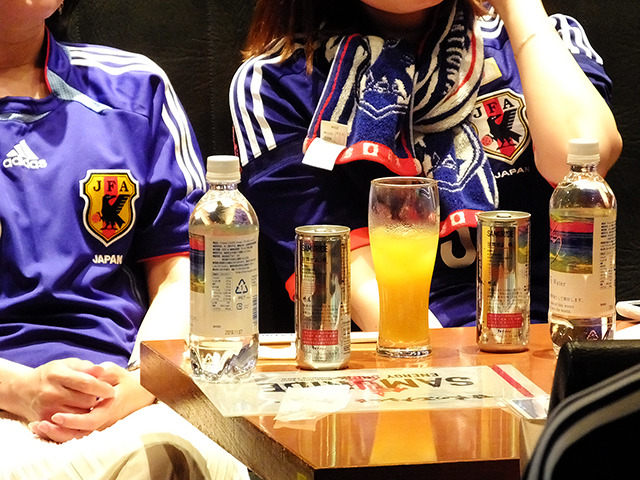 早朝スポーツバー観戦