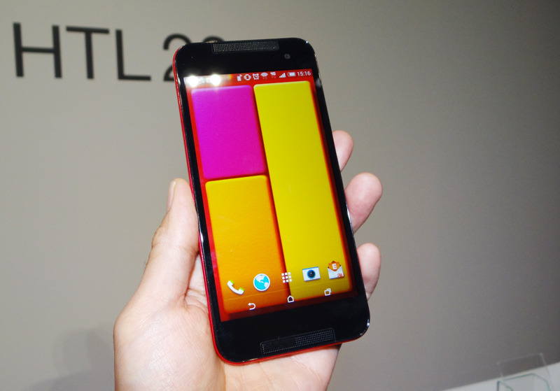 最新モデル「HTC J butterfly HTL23」