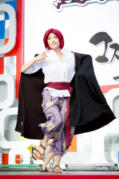 TOこ員、本気のONE PIECEのキャラクターコスプレ