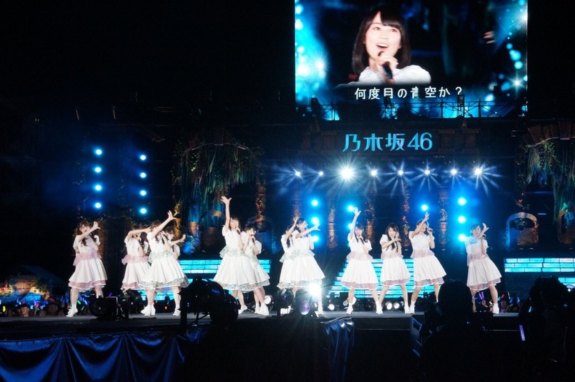 乃木坂46のツアー「真夏の全国ツアー2014 東京公演」に、活動休止中のメンバー生田絵梨花がサプライズ出演