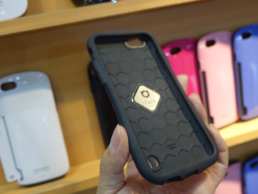「iFace First Class Case」
