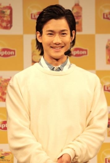 俳優の野村周平