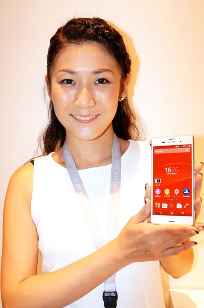 ソフトバンクモデルの「Xperia Z3」をタッチ&トライ