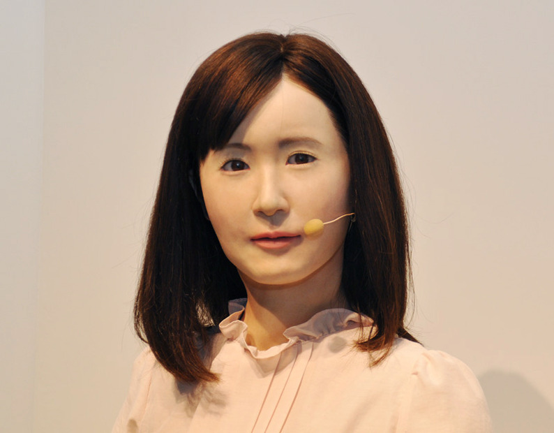 【CEATEC 2014 Vol.7】東芝が「手話のできる人間型アンドロイド」“地平アイこ”さんを出展