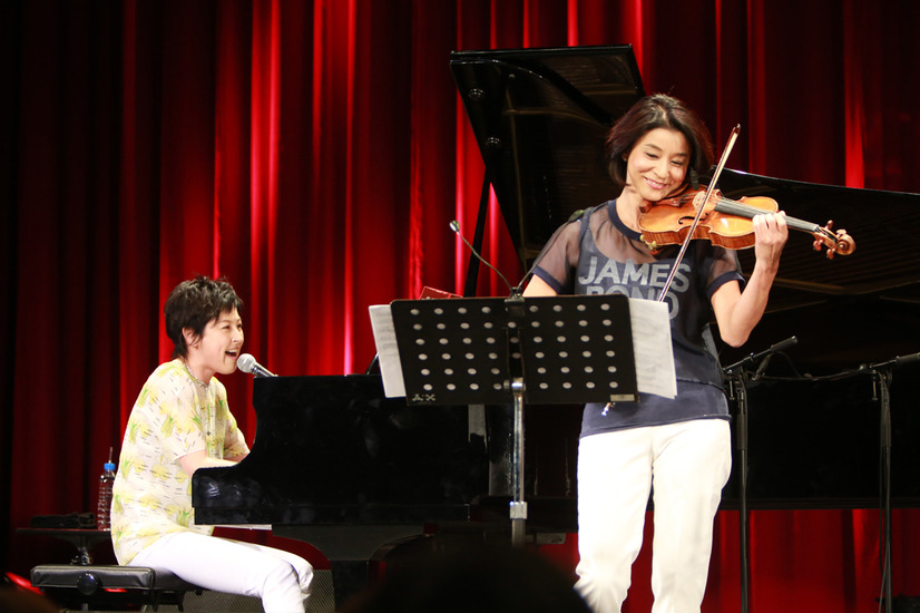 岸谷香と高嶋ちさ子も出演した