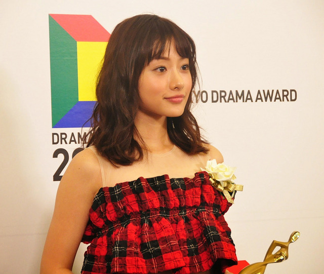 石原さとみ「東京ドラマアウォード2014」