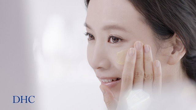 DHC新コマーシャルに登場した戸田菜穂