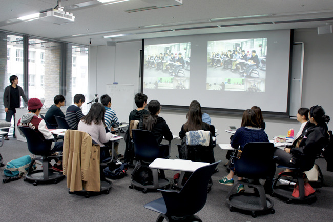 新3号館　CTLT（Center for Teaching, Learning and Technology）での授業風景