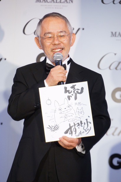 今年を表す漢字「続」と書いたスタジオジブリの鈴木敏夫氏