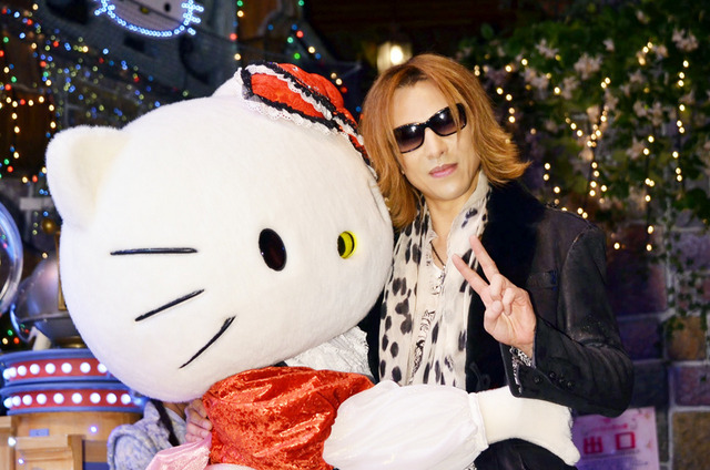 YOSHIKI（X JAPAN）＆ハローキティ／ハローキティ40thパレード「ARIGATO EVERYONE！」 in サンリオピューロランド