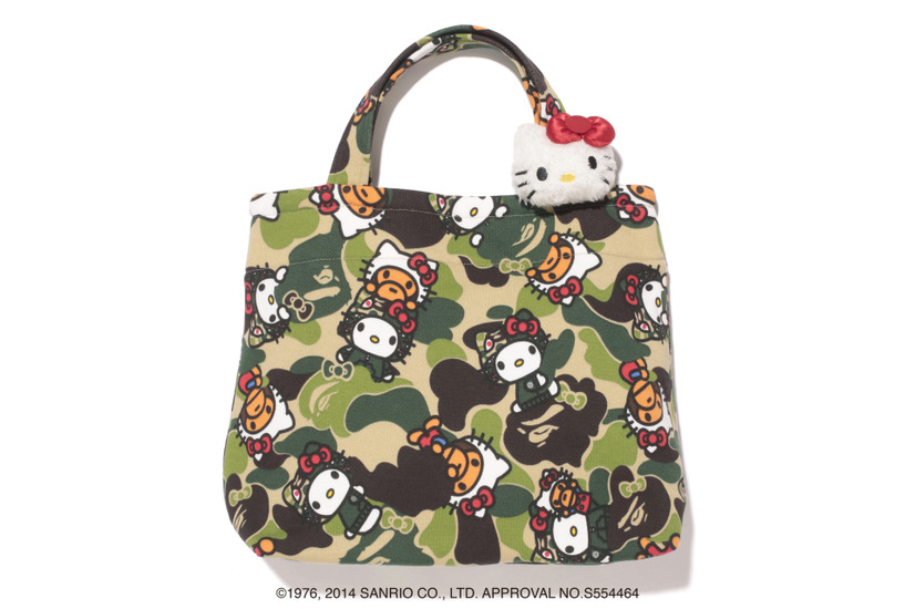 A BATHING APE（R) × HELLO KITTY