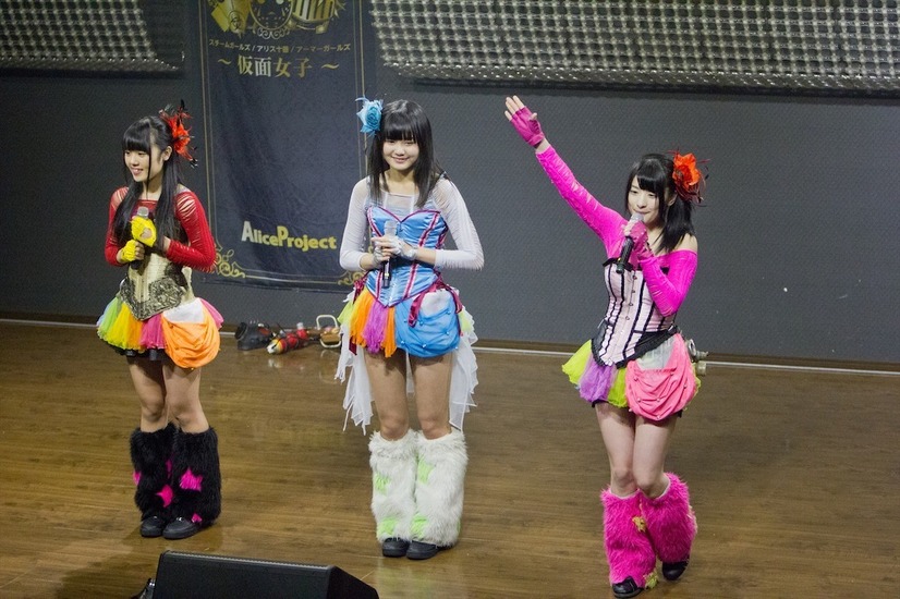 仮面女子ライブ