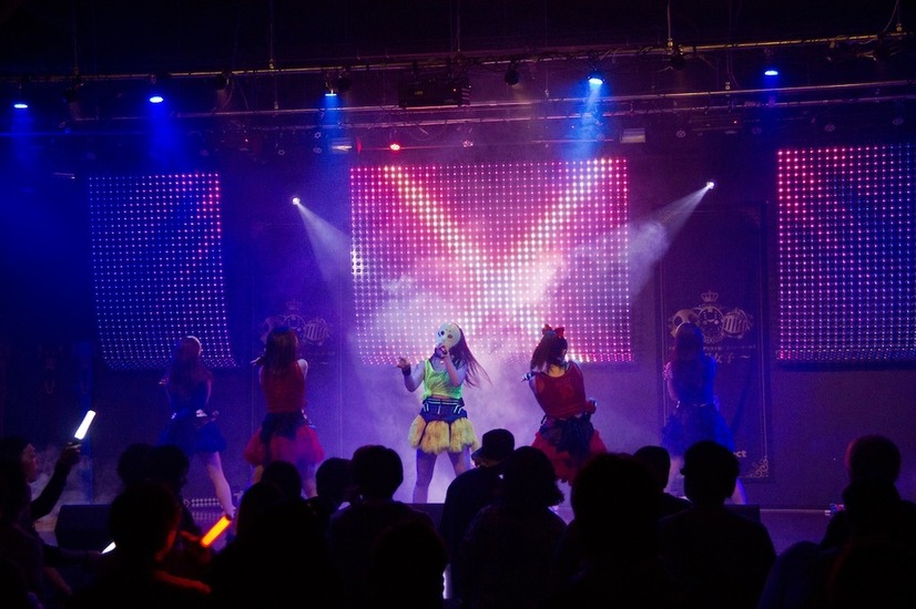 仮面女子ライブ