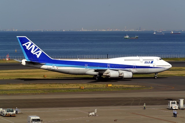 ボーイング747型ジェット旅客機（イメージ）