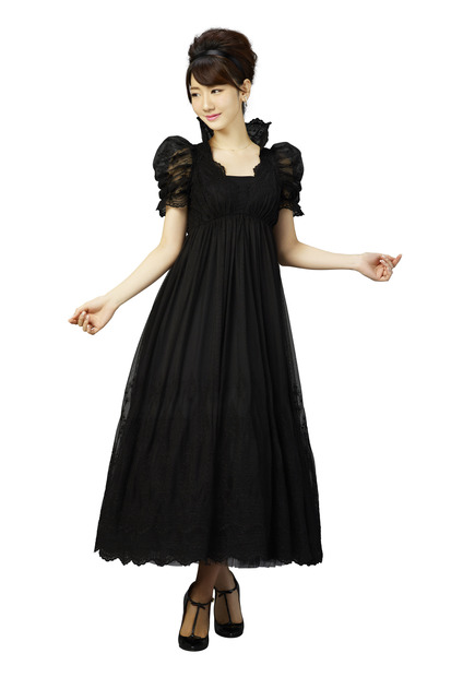 「黒由紀姫」に扮する柏木由紀