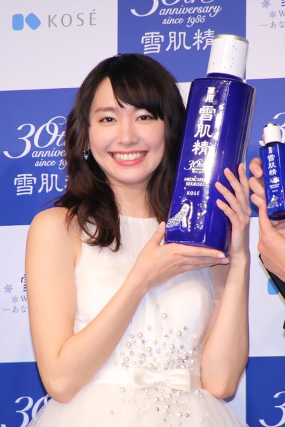 新垣結衣（雪肌精30周年プレスカンファレンスにて）