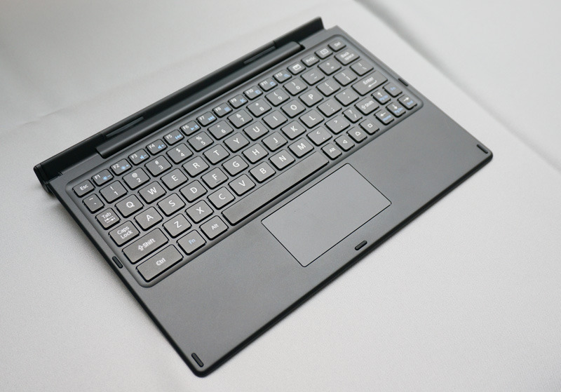 オプションのBluetoothキーボードも発売予定
