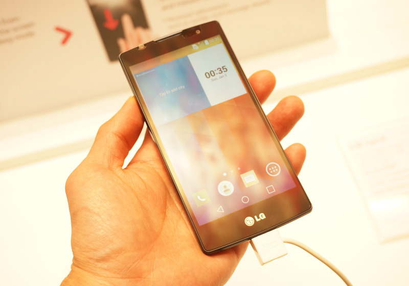 4.7インチの「LG Spirit」