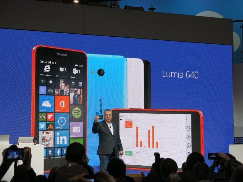 プレスカンファレンスで「Lumia 640」、「Lumia 640 XL」が発表