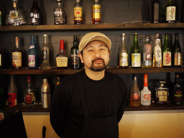 【curry＆diner House1107】シェフの池間さん。