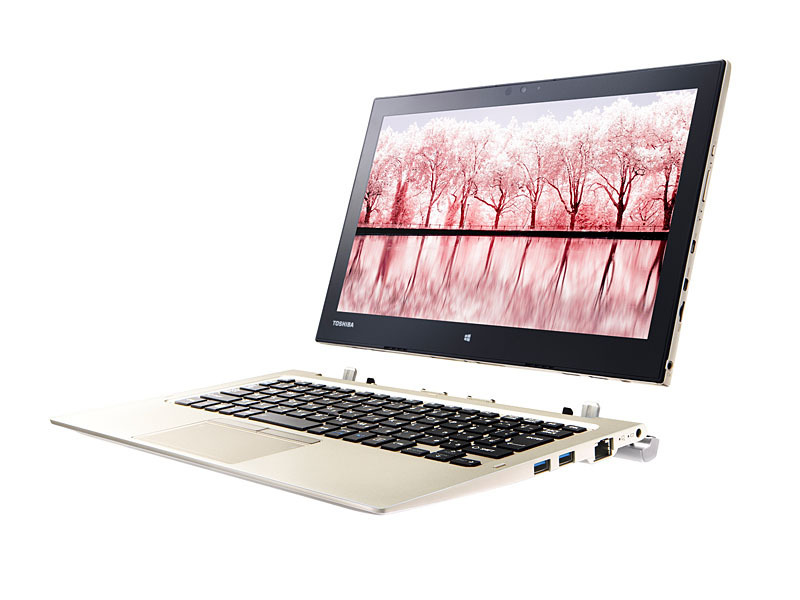 東芝製12.5型の2in1PC「dynabook R82/PGQ PR82PGQ-NHA」のレビュアー募集