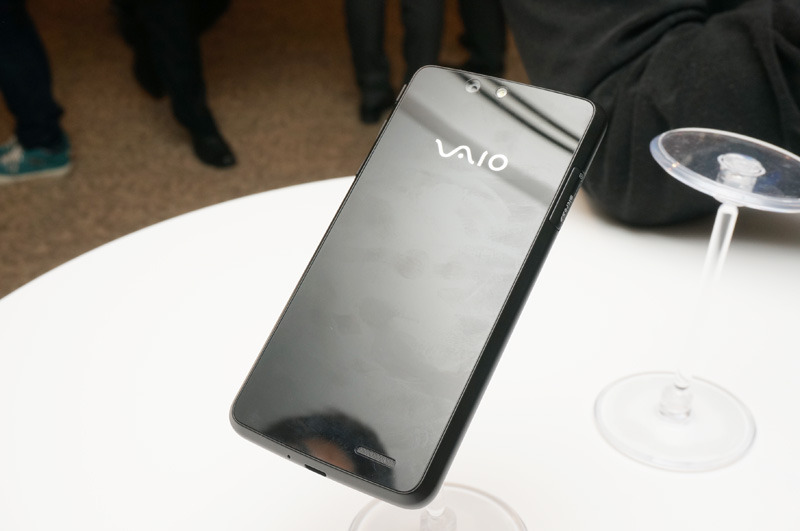 12日に発表された「VAIO Phone」
