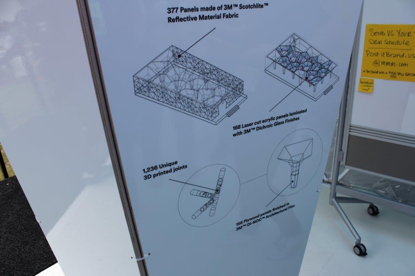 展示会場全体が3Dプリンタで作られている