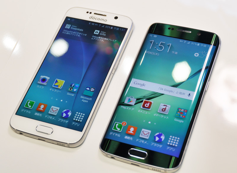 日本発売が決まったGALAXY S6（左）、GALAXY S6 Edge（右）