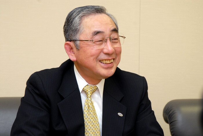 代表取締役社長 田邉忠夫氏