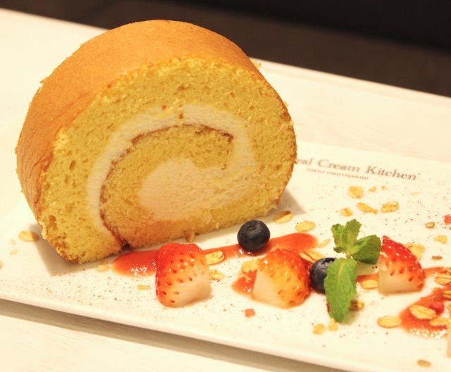 Natural Cream Kitchenのロールケーキ