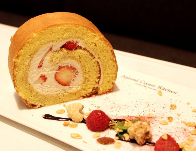 Natural Cream Kitchenのロールケーキ