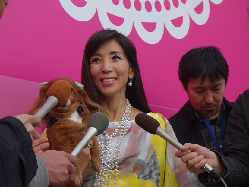 「エレdogショー」に登場した川島なお美