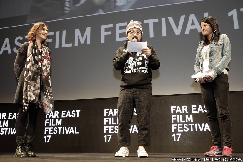 ウディネ映画祭で渋谷の手紙を代読する山下監督