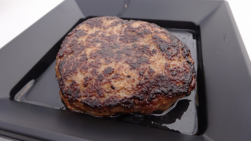 石垣島きたうち牧場「プレミアムハンバーグ」。この厚み！