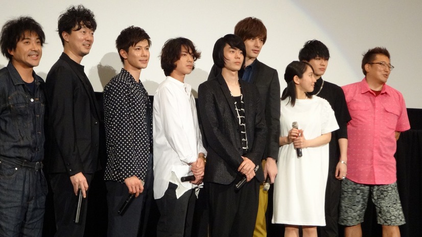 映画『明烏　あけがらす』初日舞台挨拶に登壇した俳優陣と福田監督