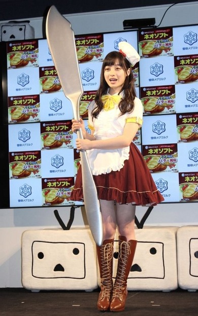 橋本環奈の全身ショット